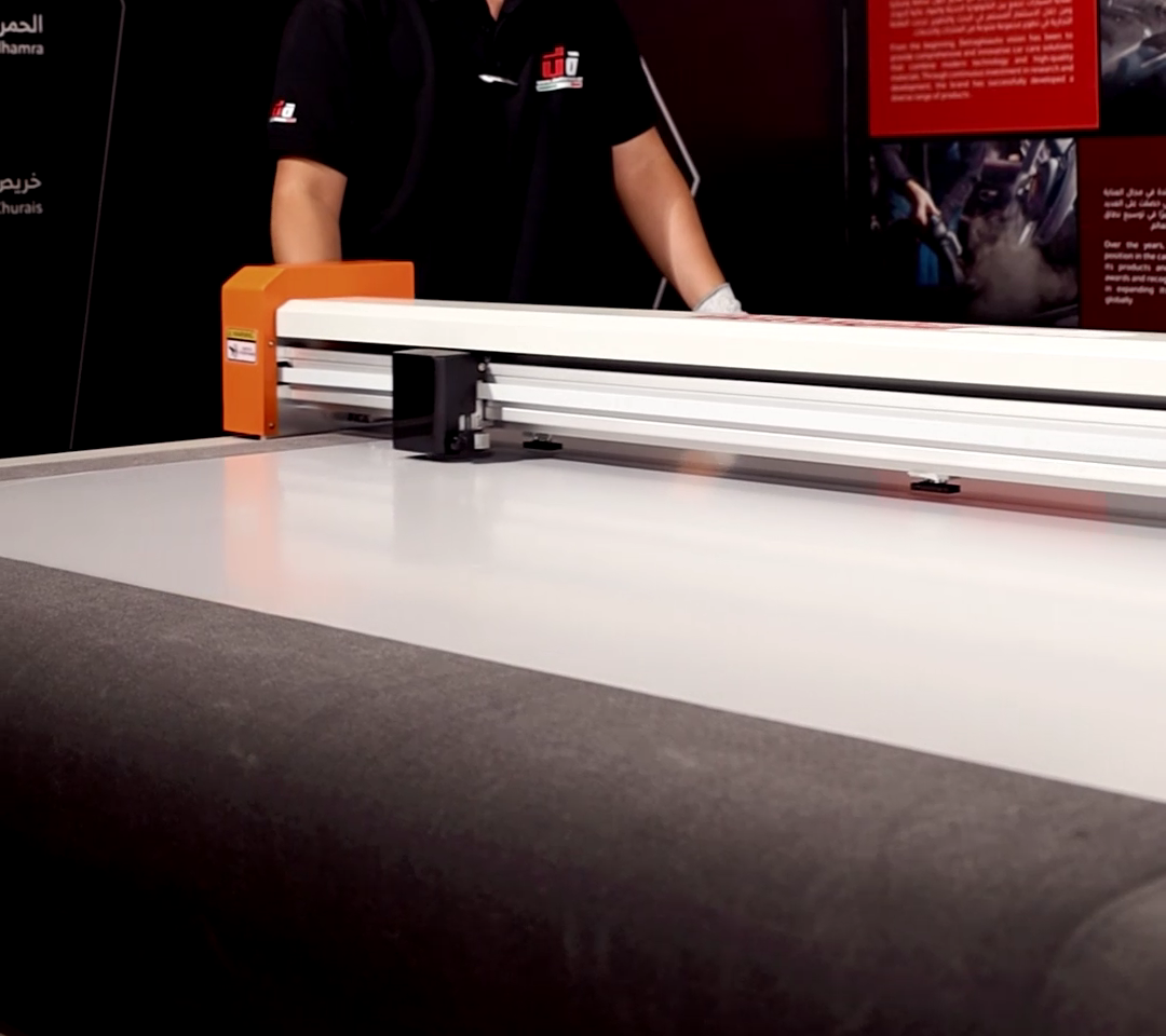 Electronic Cutting for Protection Films